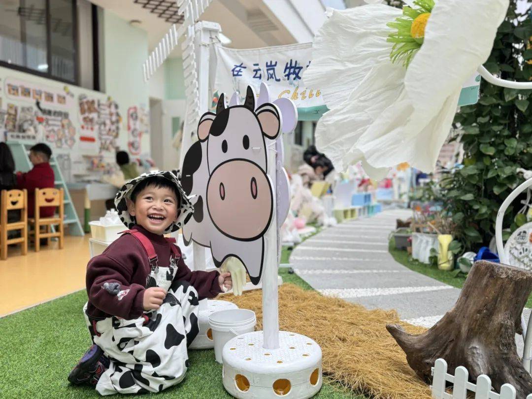 一起去戶外制作春日色卡吧<strong></p>
<p>戶外燈箱制作
</strong>！:戶外燈箱制作
